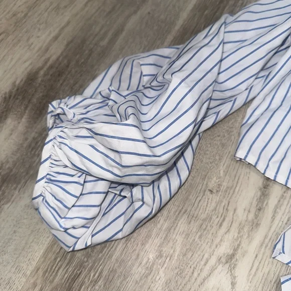 Striped front tie crop top - Picture 5 of 5